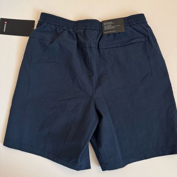 $78 Lululemon Bowline Short 5” Stretch Cotton VersaTwill size large - Picture 4 of 5